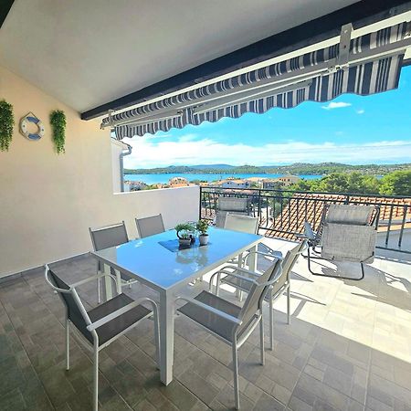 Apartmani Krnic 希贝尼克 外观 照片