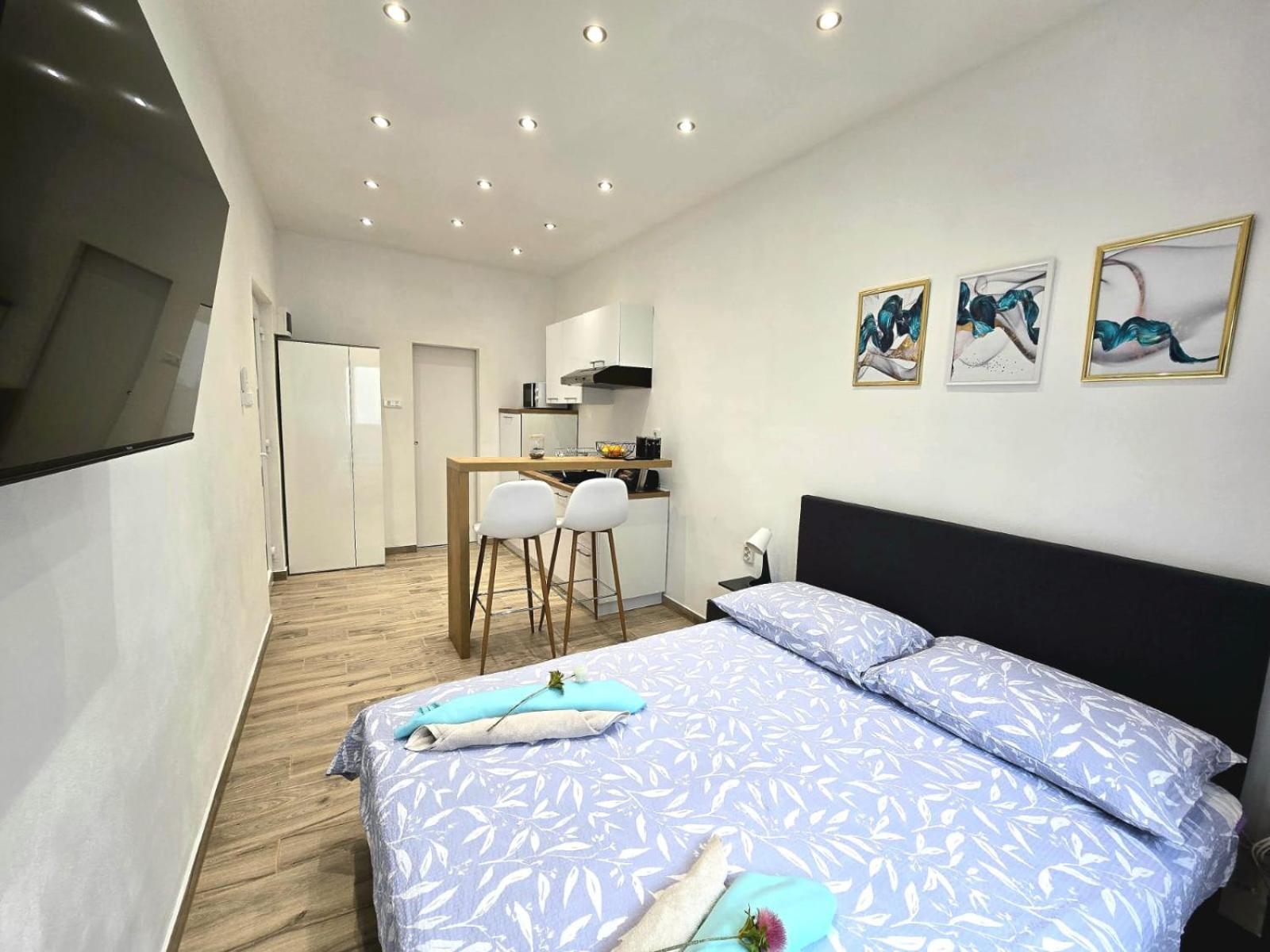 Apartmani Krnic 希贝尼克 外观 照片