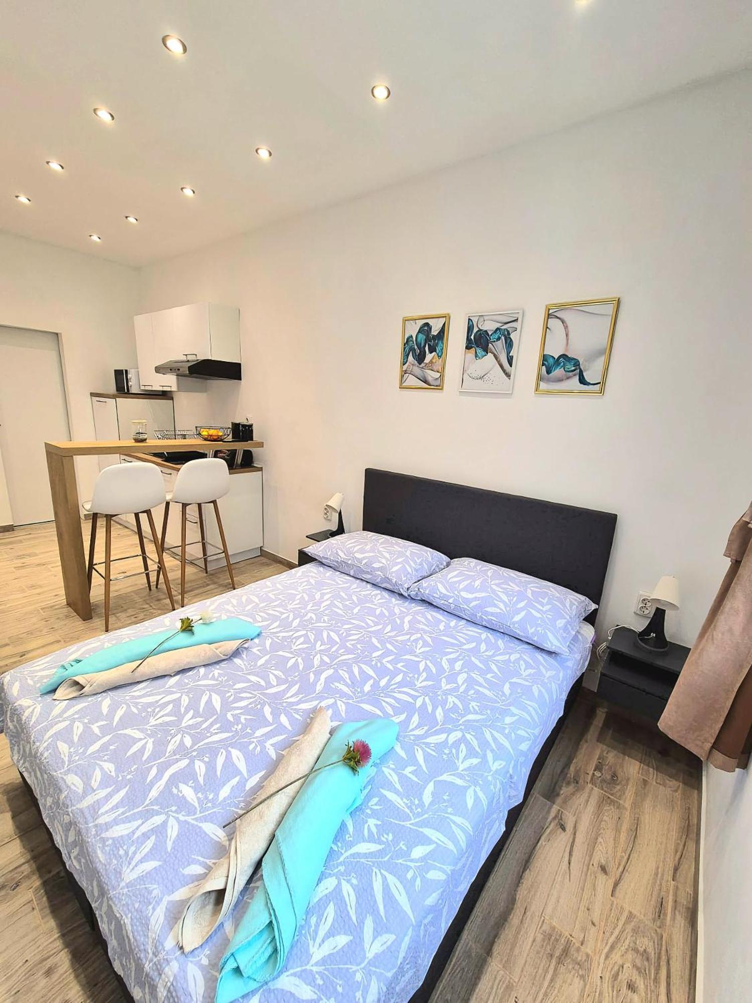 Apartmani Krnic 希贝尼克 外观 照片